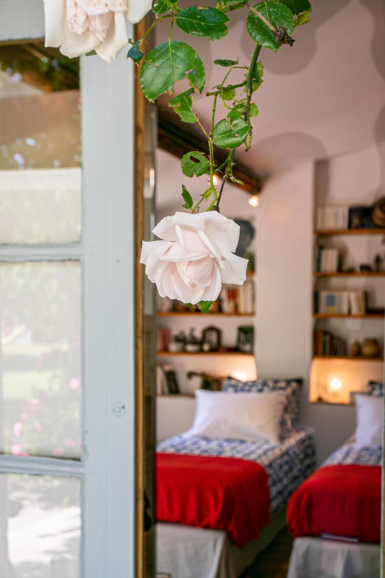 Chambres D'Hotes Domaine Des Machottes Grans エクステリア 写真