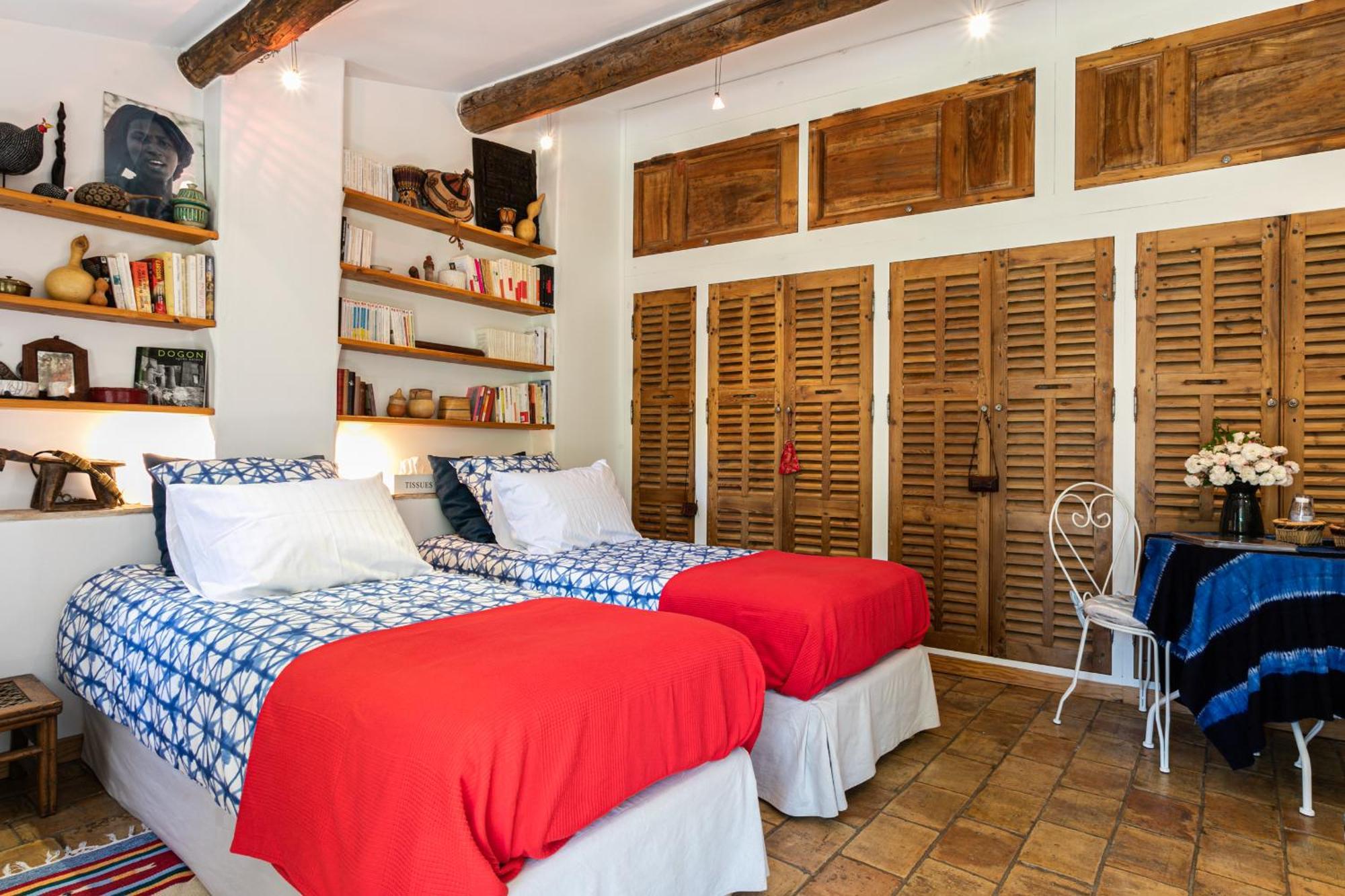 Chambres D'Hotes Domaine Des Machottes Grans エクステリア 写真