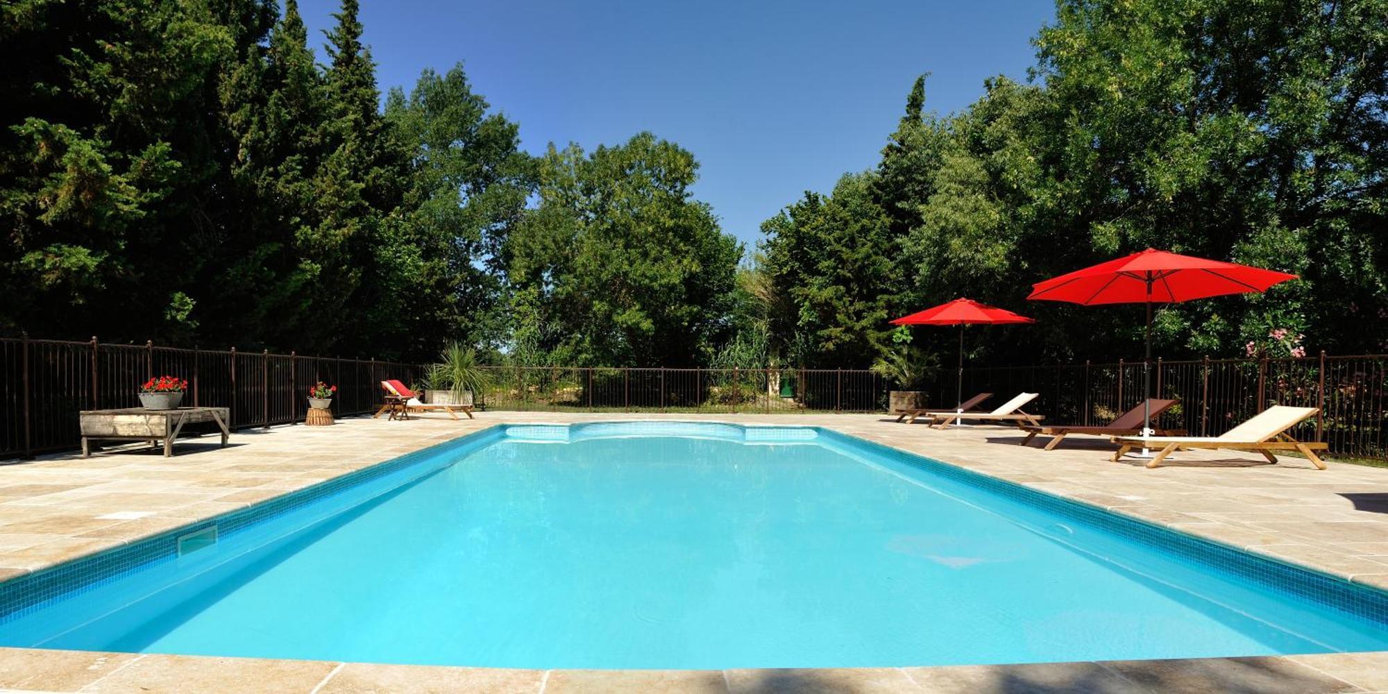 Chambres D'Hotes Domaine Des Machottes Grans エクステリア 写真