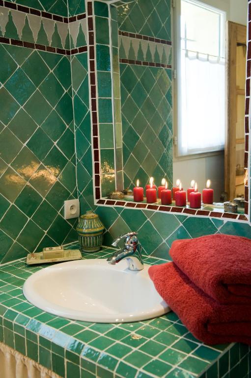 Chambres D'Hotes Domaine Des Machottes Grans 部屋 写真
